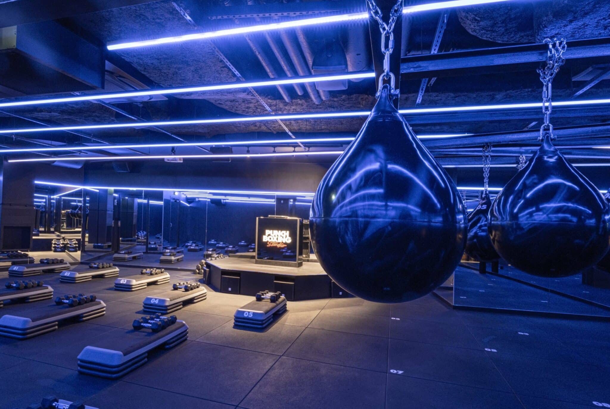 le sport dans le noir se muscle à Marseille