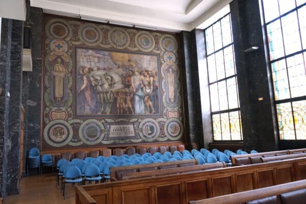 Salle d&rsquo;audience du Tribunal de commerce