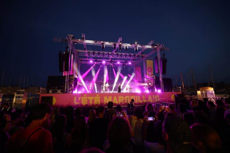 scène flottante concert 25 juillet Hatik, Rim'K et Khara