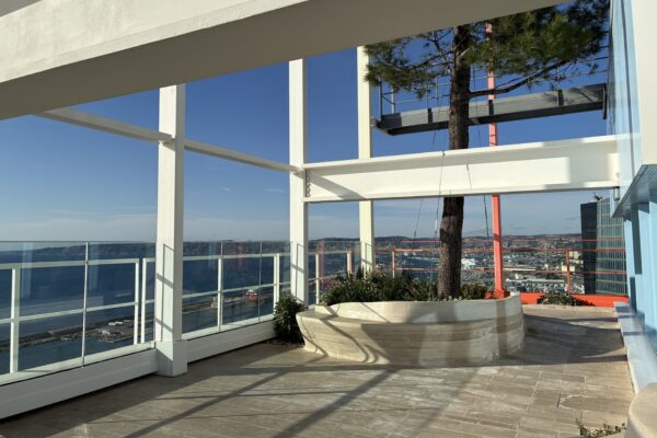 Sky_center_marseille_terrasse
