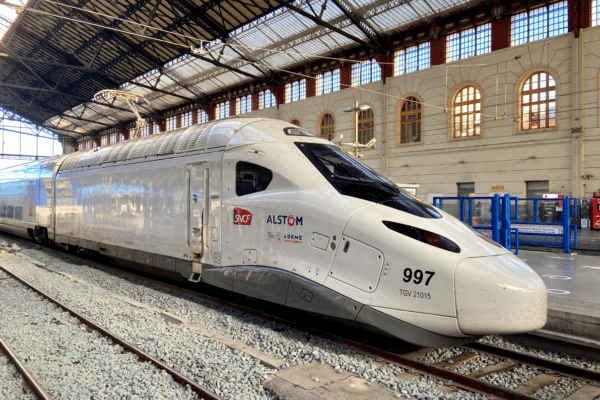 TGVM- train-SNCF-gare-saint-charles-adrien
