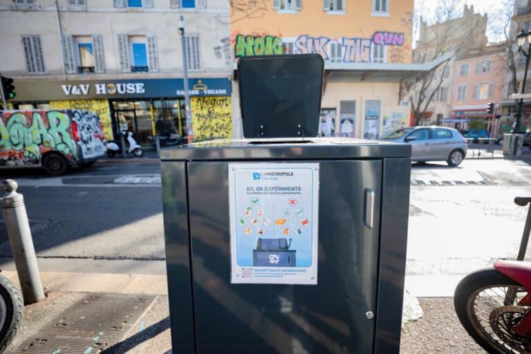 Des poubelles en test à Marseille pour inciter au recyclage des déchets alimentaires