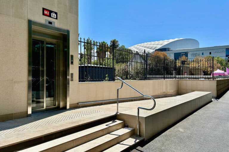 Les stations de métro Vieux-Port et Rond-Point du Prado se dotent d&rsquo;ascenseurs