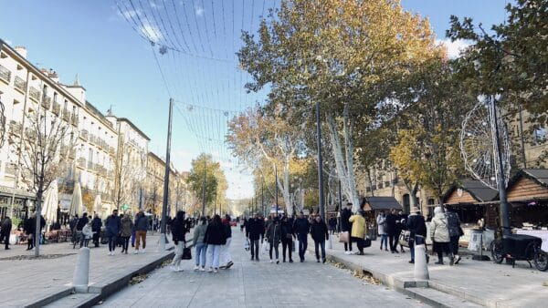 aix-cours-mirabeau-decembre