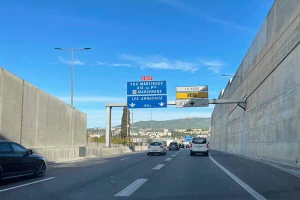 autoroute-marseille-L2-rose-saint-just