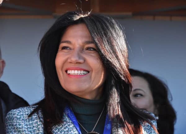 autre-samia-ghali-sourire