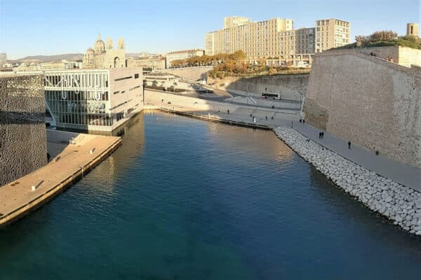 bassin-mucem-piscine-cosquer-1
