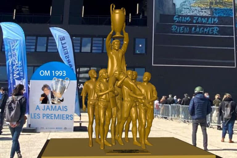 Une statue monumentale de Bernard Tapie bientôt installée au pied du Vélodrome
