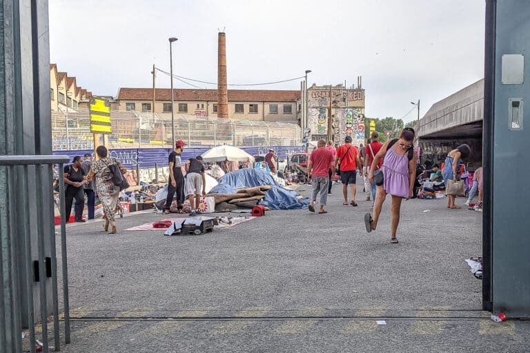 À Gèze, la vente sur les trottoirs doit basculer dans un grand marché organisé en octobre
