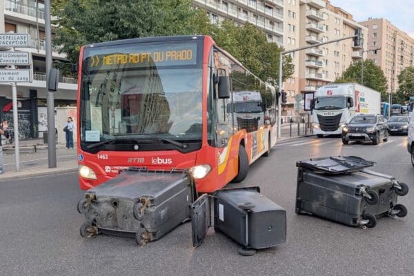 bloquons-tout-manifestation-prado