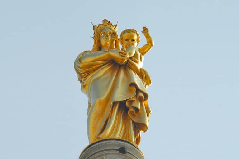 Une statue de la Bonne Mère va être installée à l&rsquo;entrée du Vieux-Port