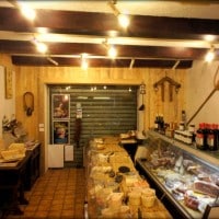 boutique-art-fromagerie-cours-julien-plaine