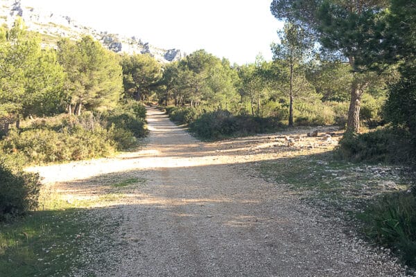 calanques-chemin-sugiton-fourche-avant-©Par Ailleurs Paysages