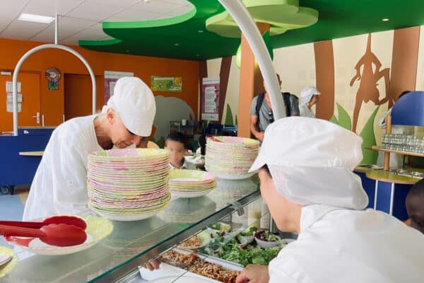 cantine-ecole-buffet