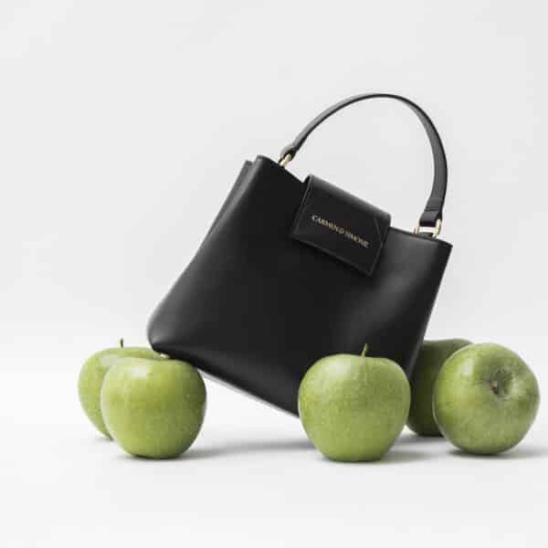 carmen-et-simone-apple-skin