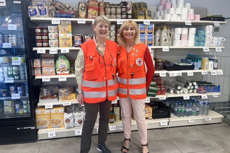 Boutique, épicerie, conseils… La Croix-Rouge Marseille ouvre le premier pôle solidaire de la région