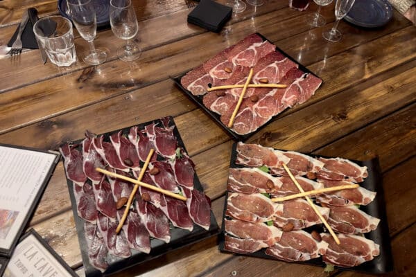 cave-a-jambon-tapas2