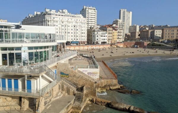 cercle-des-nageur-plage-catalans