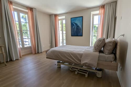 ch&acirc;teau, En images | Le Ch&acirc;teau Ricard devient un havre de vie pour les enfants atteints de cancer, Made in Marseille