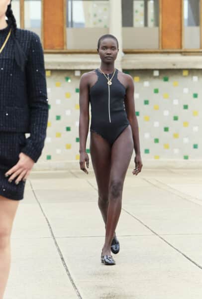 d&eacute;fil&eacute; Chanel, Revivez en images le d&eacute;fil&eacute; Chanel sur le toit de la Cit&eacute; Radieuse &agrave; Marseille, Made in Marseille