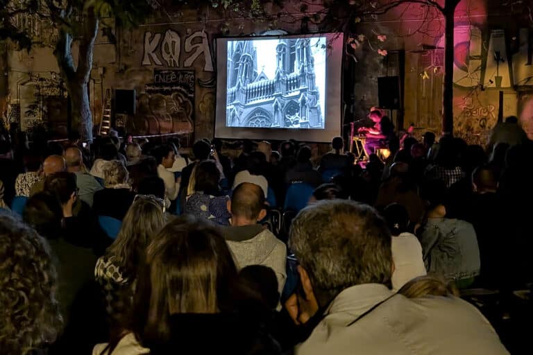 Vidéo | Cinémémoire redonne vie à des films de famille centenaires à Marseille