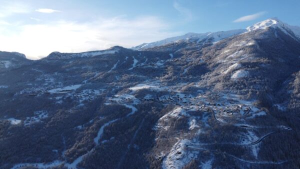 col_enneigé_neige_puy_saint_vincent_montagne