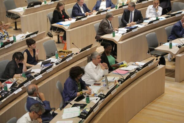 conseil-municipal-hémicycle-21