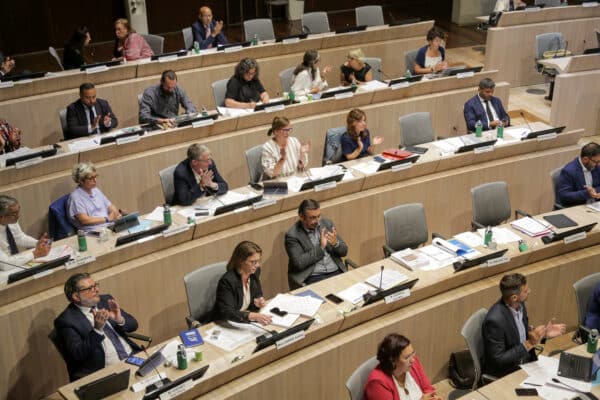conseil-municipal-hémicycle-30