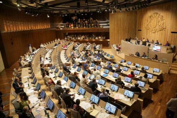 conseil-municipal-hémicycle-4