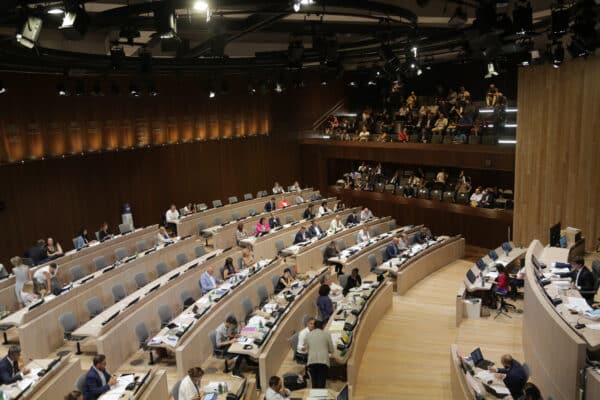 conseil-municipal-hémicycle-45
