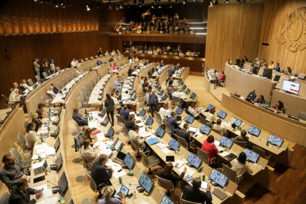 conseil-municipal-hémicycle-9