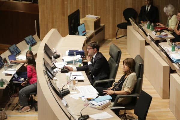conseil-municipal-hémicycle-payan-rubirola (1)