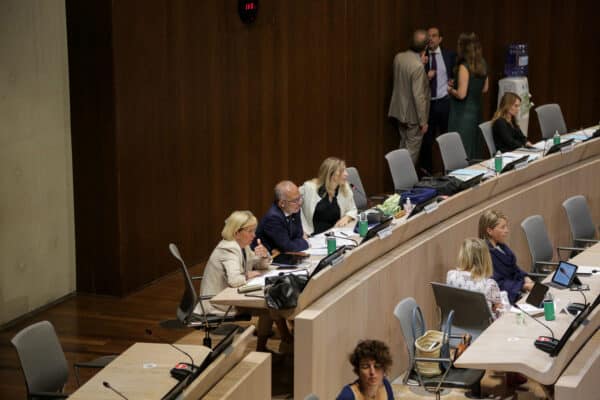 conseil-municipal-hémicycle-royer-perreaut