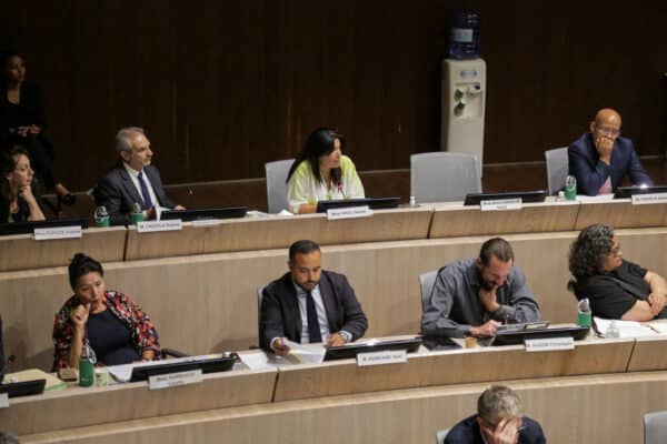conseil-municipal-hémicycle-samia-ghali
