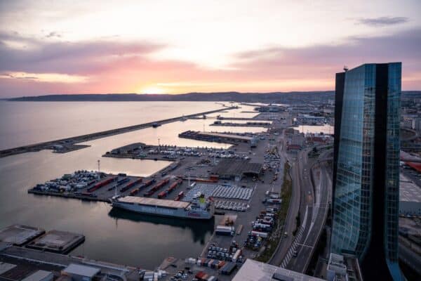 coucher-soleil-port-marseille-cma-cgm