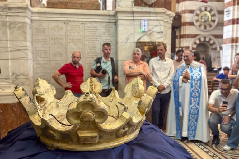 couronne bonne mère