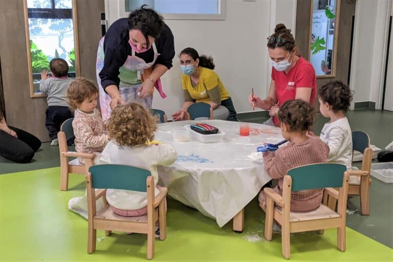 À Marseille, 50 agents municipaux formés pour contrôler la qualité de l&rsquo;air des crèches
