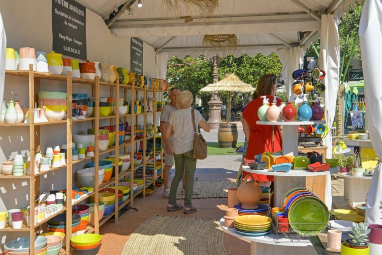 Le marché aux santons et à la céramique et la biennale Argilla cet été à Aubagne