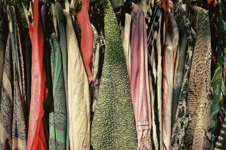 Le vide-dressing géant Azuréennes s&rsquo;installe aux Docks Village