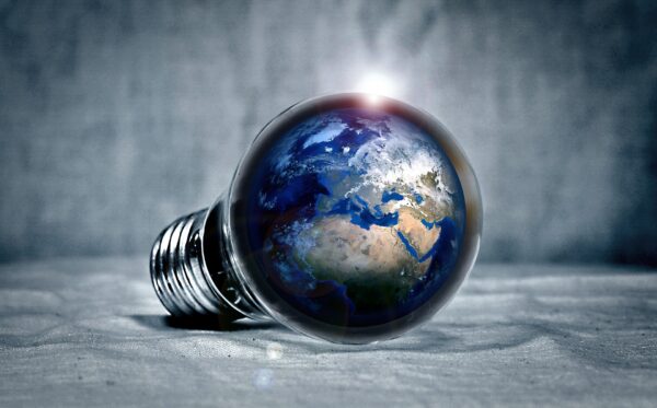 terre-ampoule-économie-d&rsquo;énergie