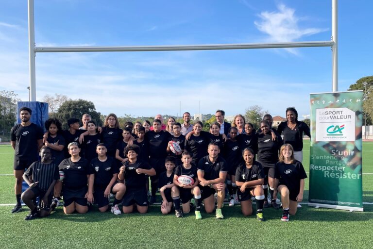À l&rsquo;École des XV, le rugby accompagne les jeunes contre le décrochage scolaire