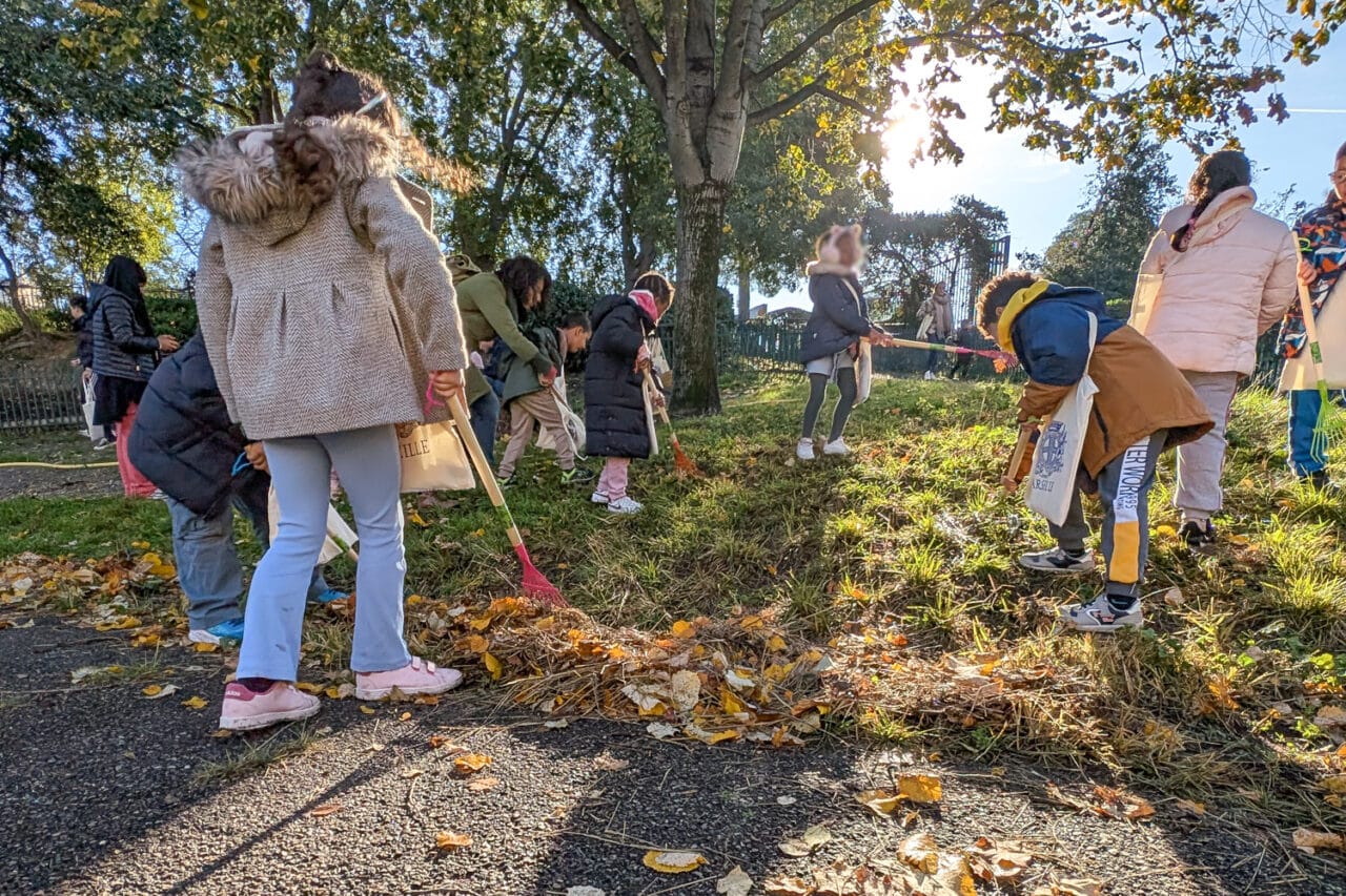 400, Les &eacute;coliers prennent leur pelle et plantent 400 arbres dans les parcs de Marseille, Made in Marseille