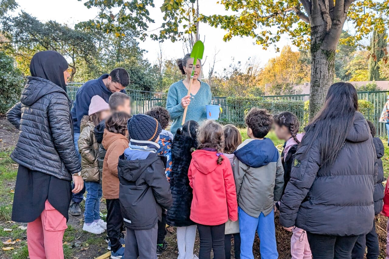 400, Les &eacute;coliers prennent leur pelle et plantent 400 arbres dans les parcs de Marseille, Made in Marseille
