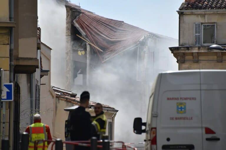 Marseille sous le choc mais solidaire après l’effondrement d’un immeuble rue de Tivoli