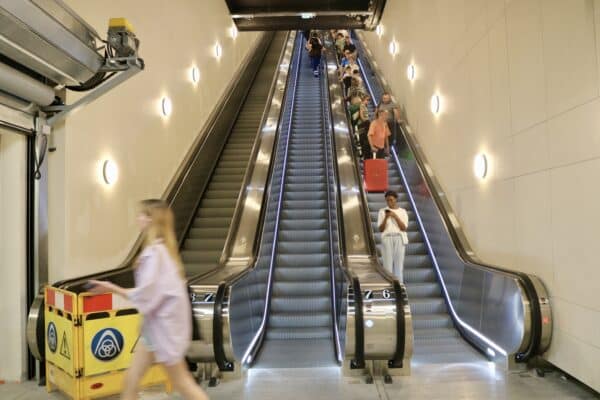 escalator-st-charles-métro2