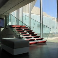 escalier-entree-musee-histoire-marseille