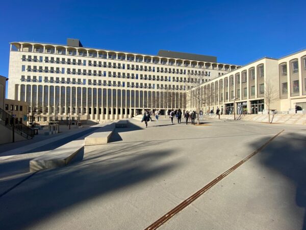 fac-universite-lettres-aix-etudiant-maroine-jit