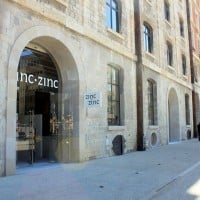 facade-commerce-docks-marseille-zinc-zinc