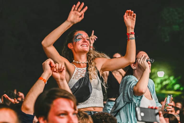 Festif et féministe, Marseille lance le festival « Les Plus Belles de Mars » vendredi soir