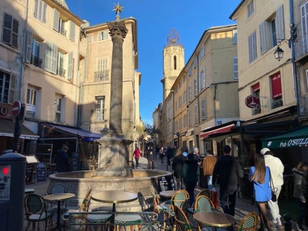 fontaine-place-augustins-centre-aic-maroine-jit